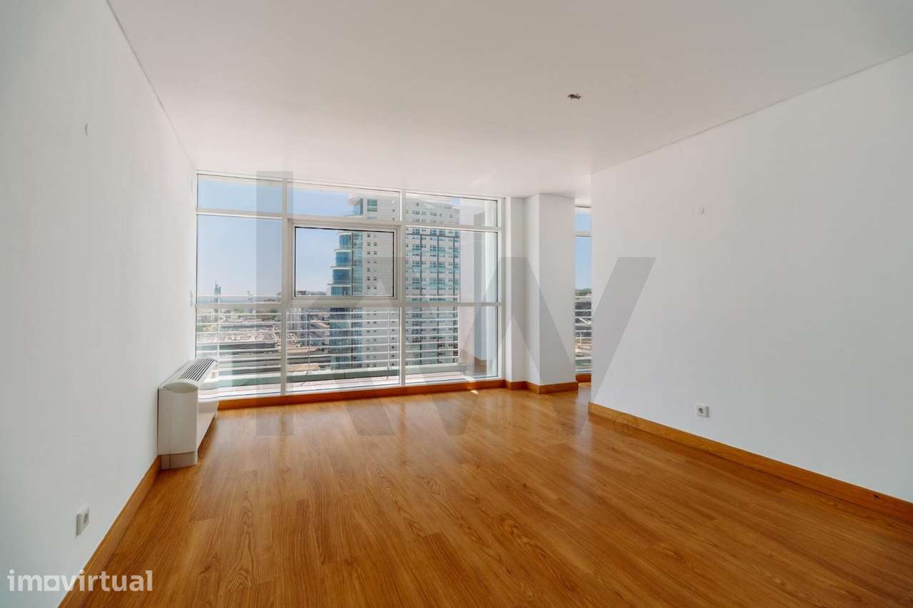Apartamento T3 Duplex à venda no Parque Das Nações - Grande imagem: 2/26