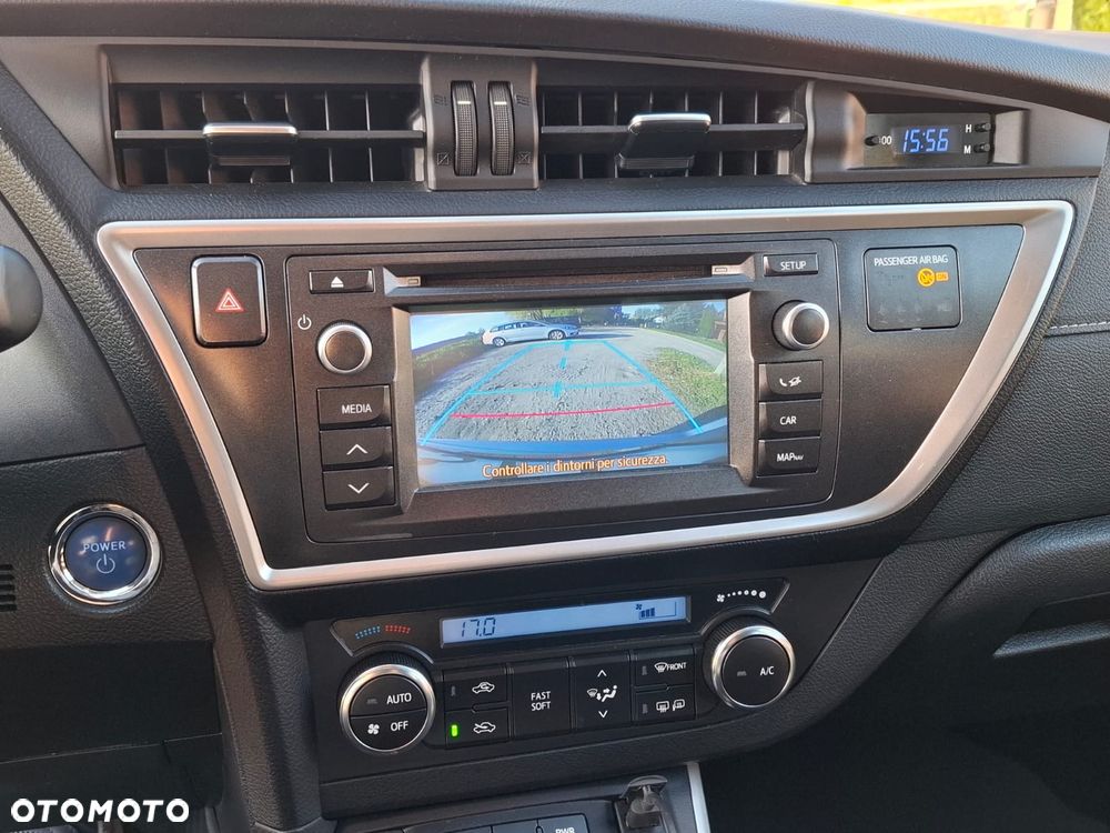 Toyota Auris 1.8 HSD Luna - 7