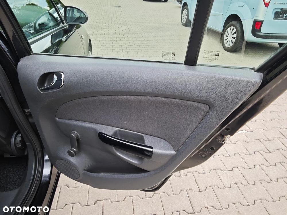 Opel Corsa 1.4 16V Satellite - 16