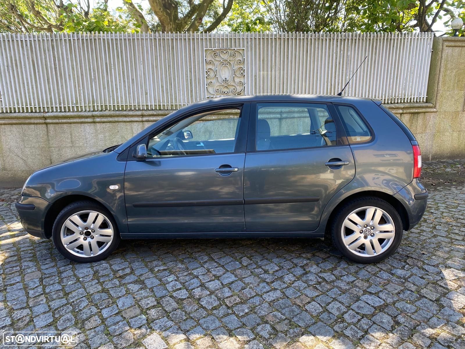 VW Polo 1.2 Confortline - 1