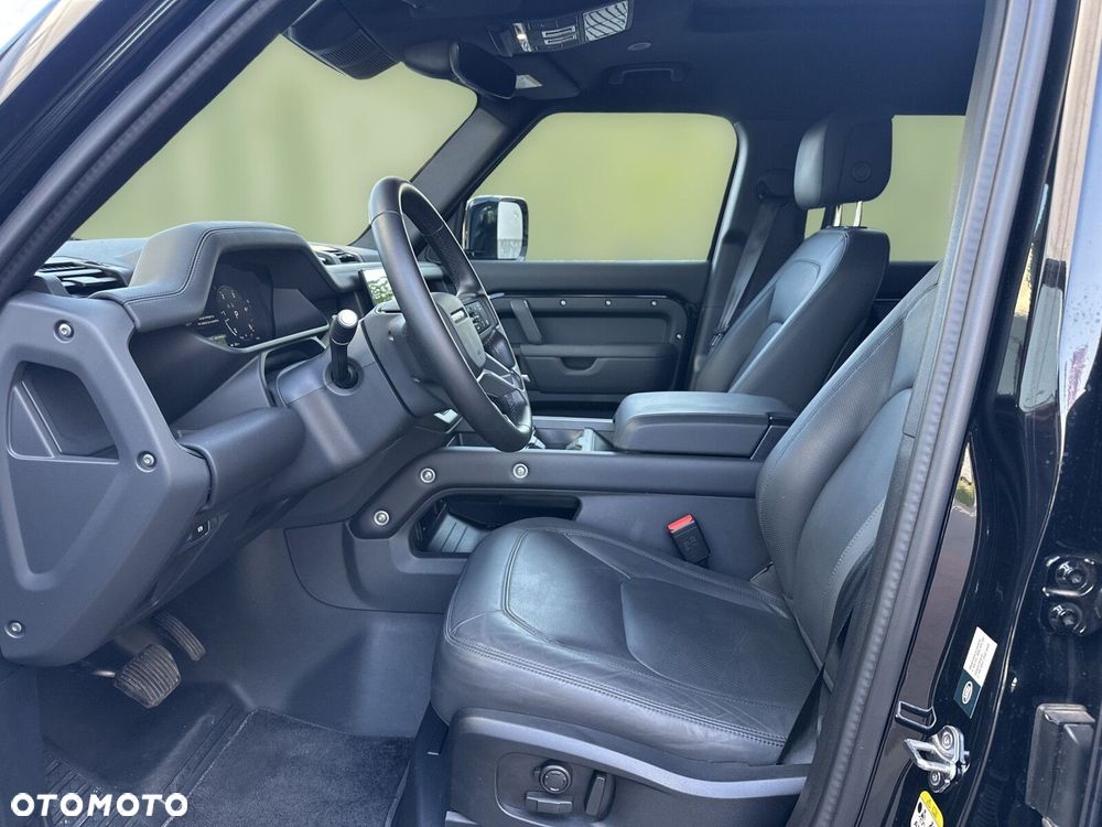 Land Rover Defender 3.0 D250 mHEV X-Dynamic HSE - 12