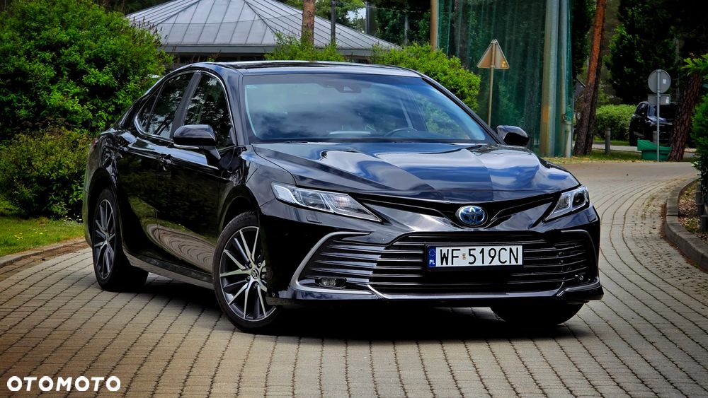Toyota Camry 2.5 Hybrid Prestige CVT - 2