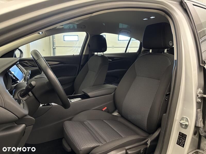 Opel Insignia 2.0 CDTI Business Elegance S&S - 11