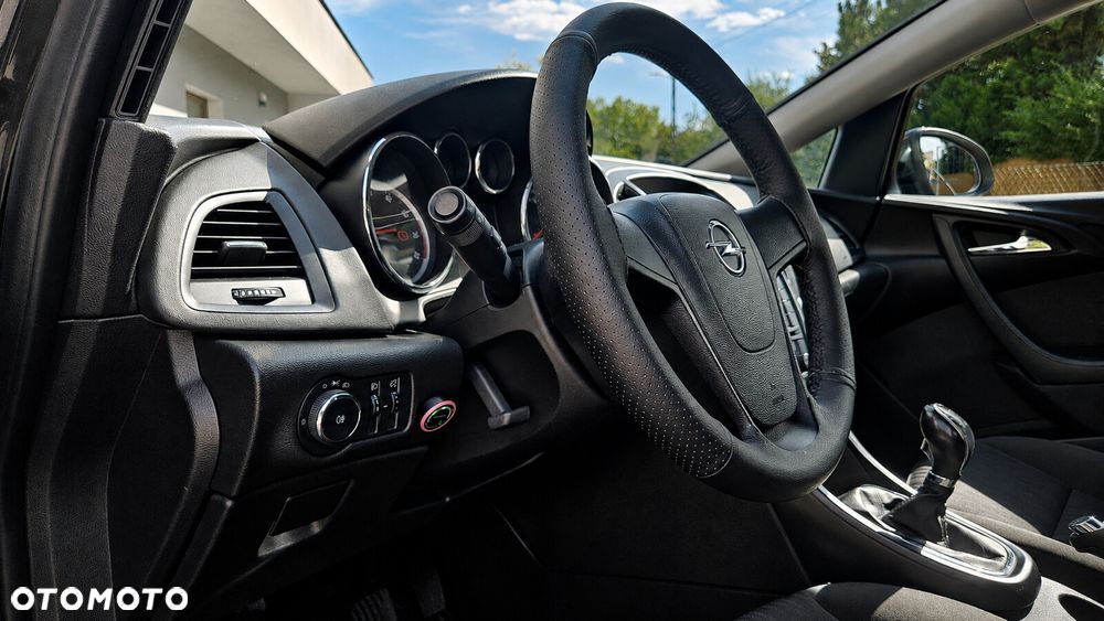 Opel Astra 1.4 T Sport EU6 - 9