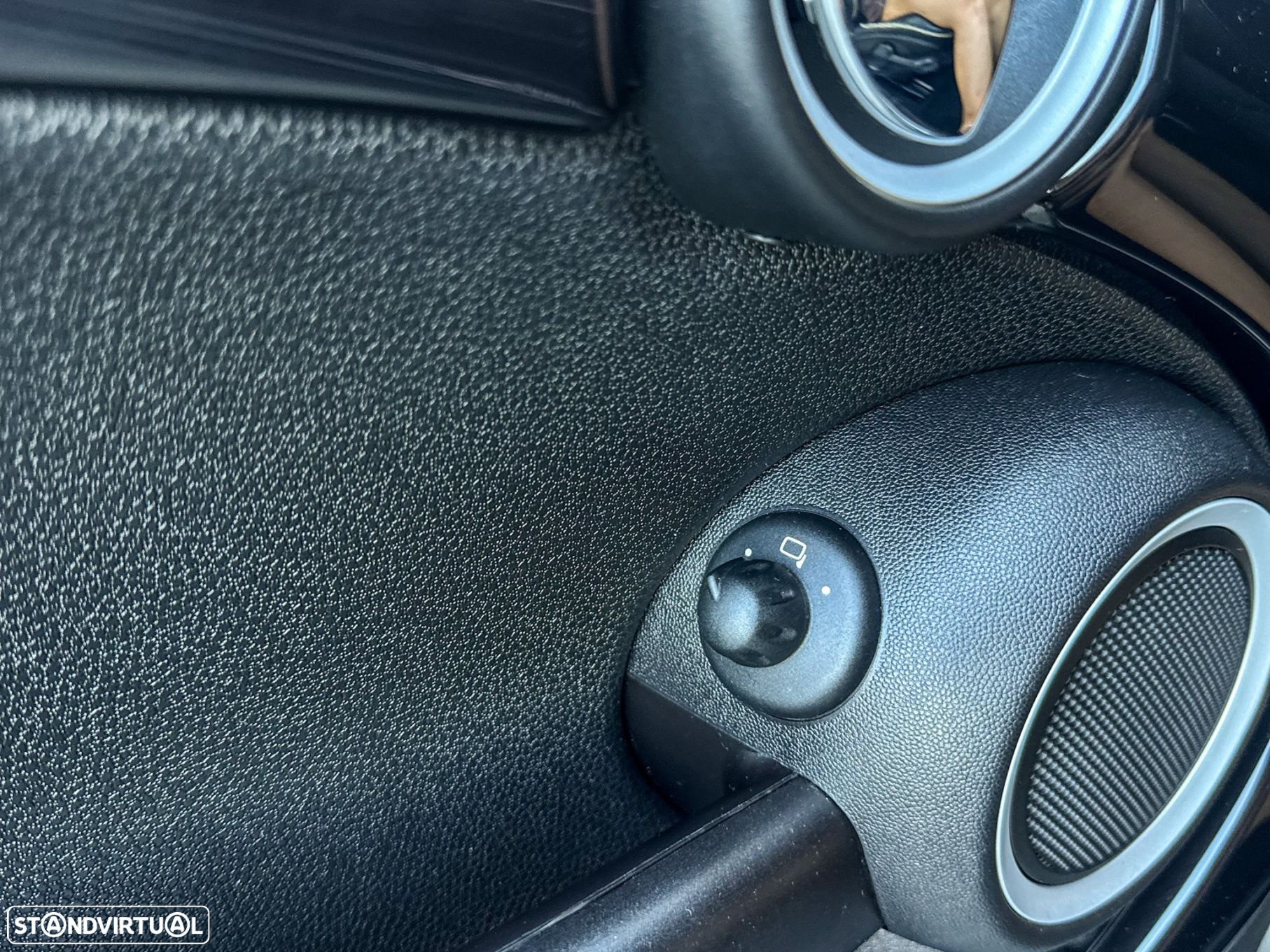 MINI 3 Portas Cooper D - 43