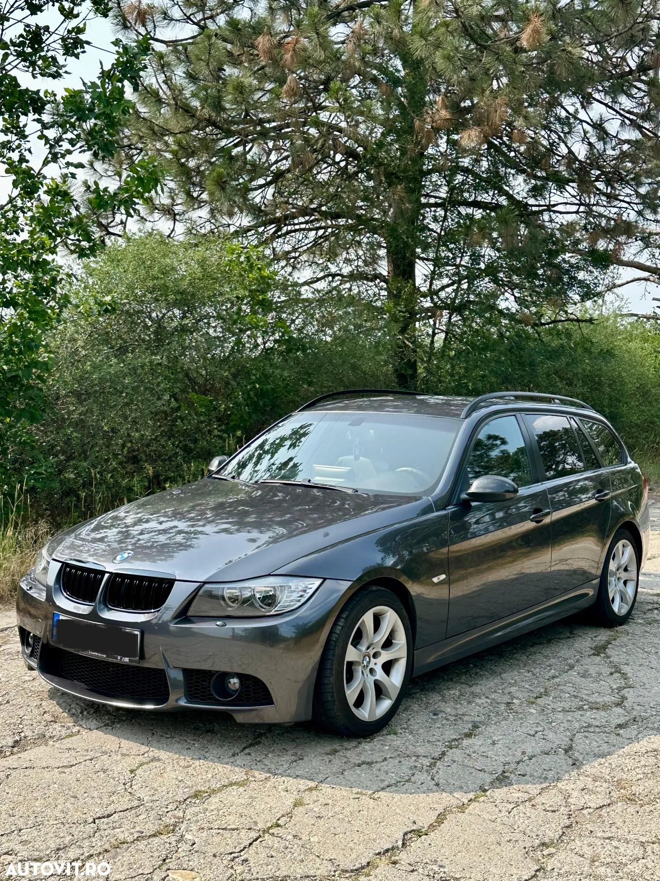 BMW Seria 3 320d DPF Touring Aut. - 1