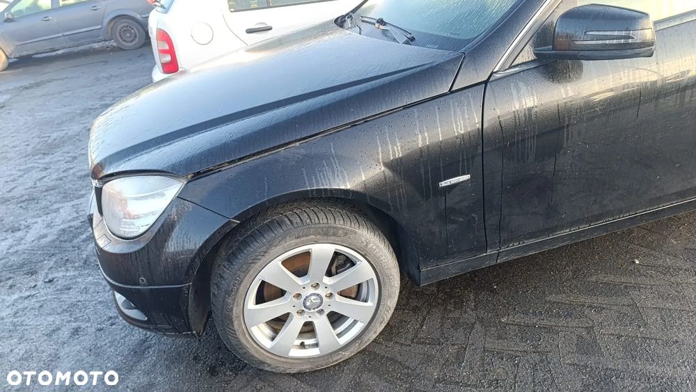 35535 mercedes w204 2010r 2.2 CDI 651.911 170 km na części skrzynia 722646 lakier 197 - 2