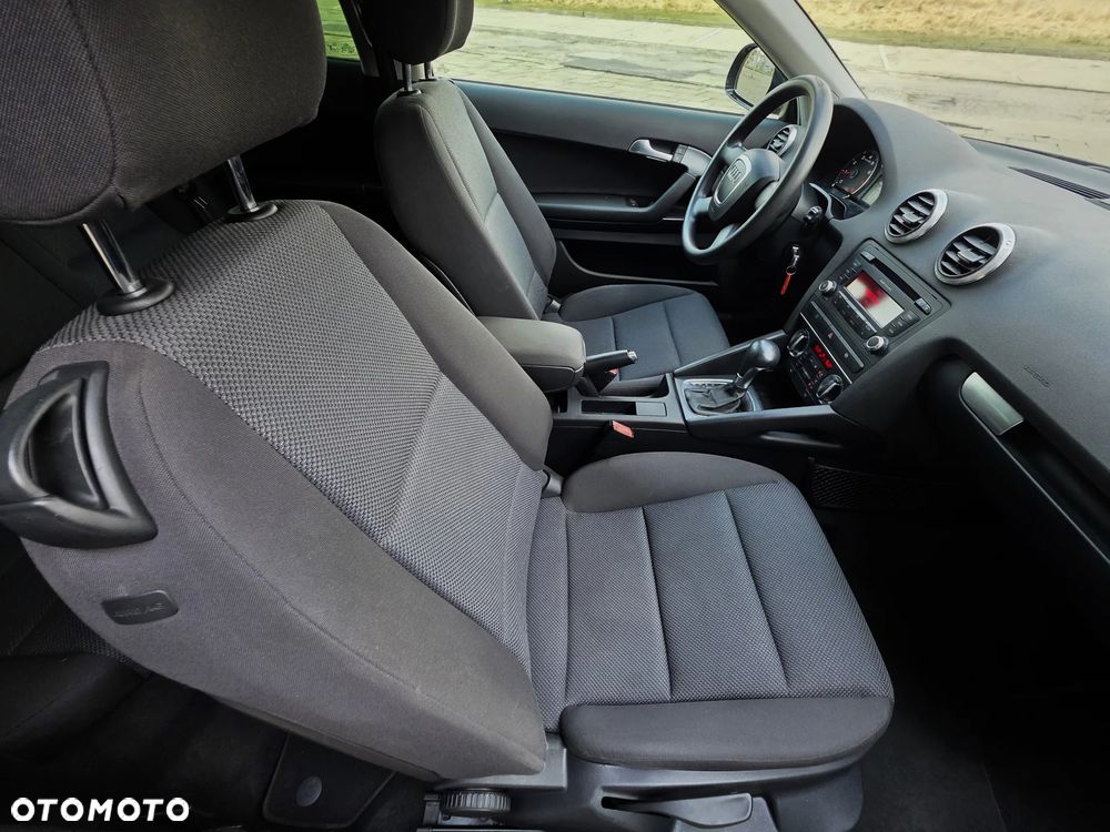 Audi A3 3-drzwiowe 1.6 S tronic Ambition - 13