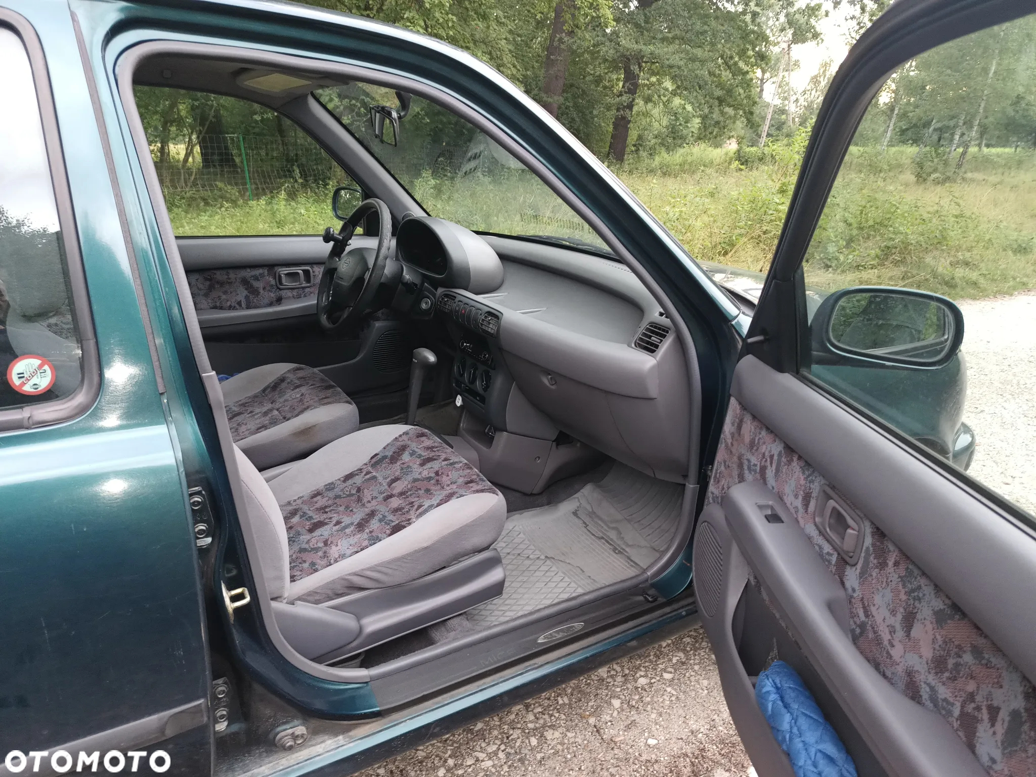 Nissan Micra - 5