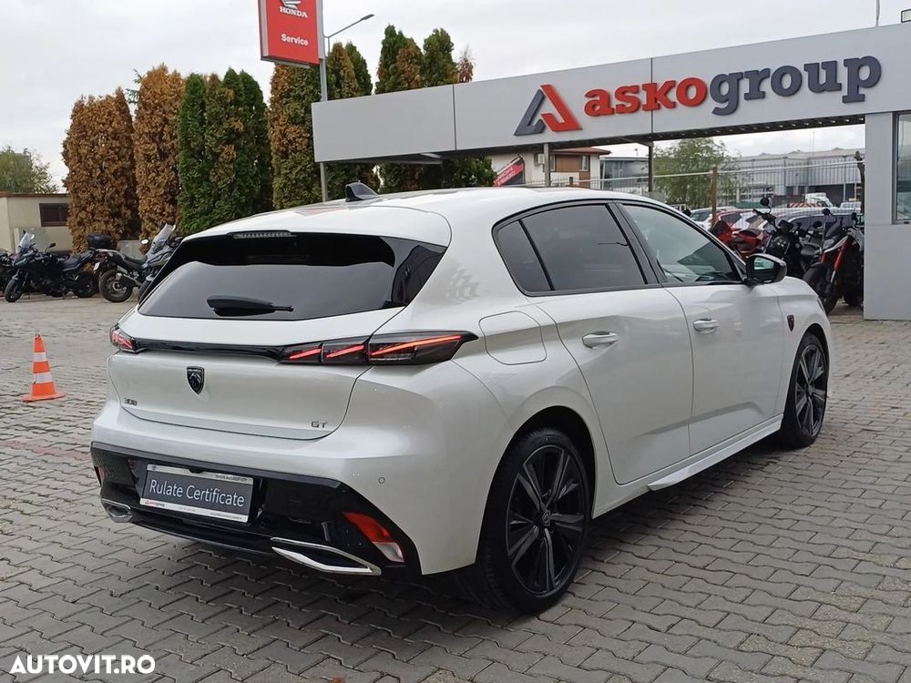 Peugeot 308 - 8