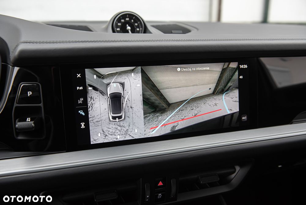 Porsche Cayenne - 26