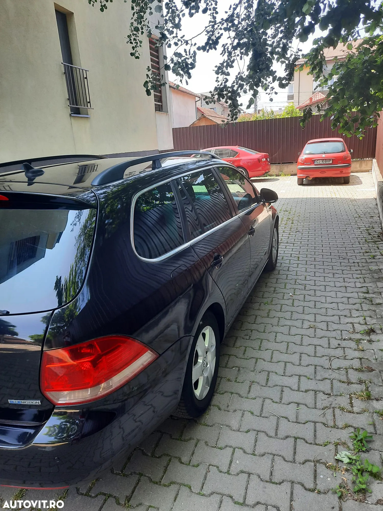 Volkswagen Golf 1.9 TDI BlueMotion Comfortline - 4