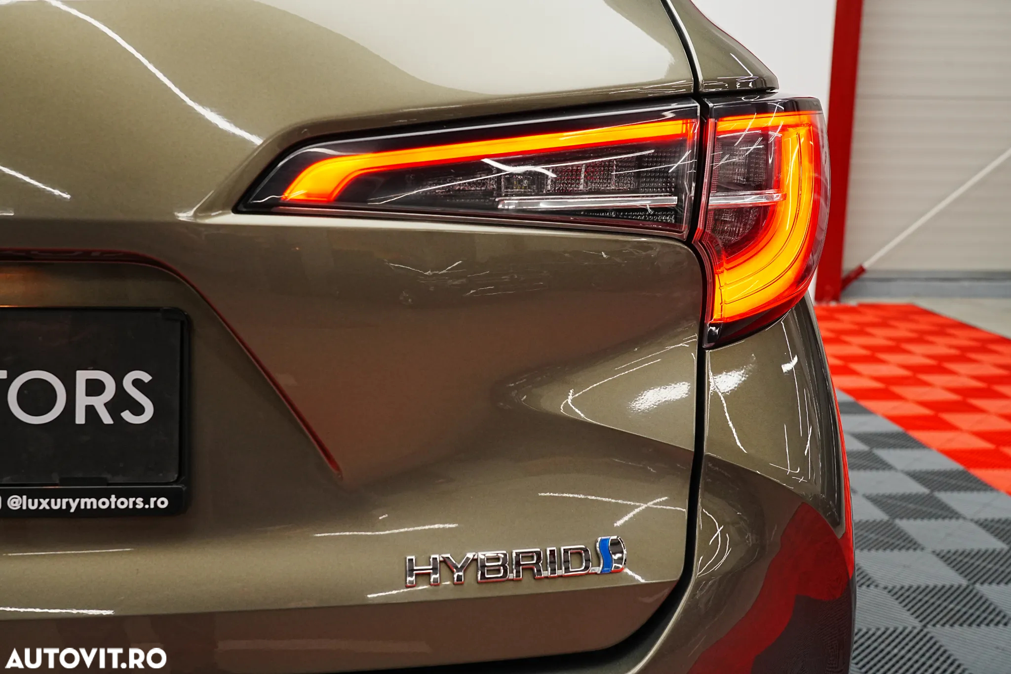 Toyota Corolla 1.8 Hybrid Touring Sports Business Edition - 30
