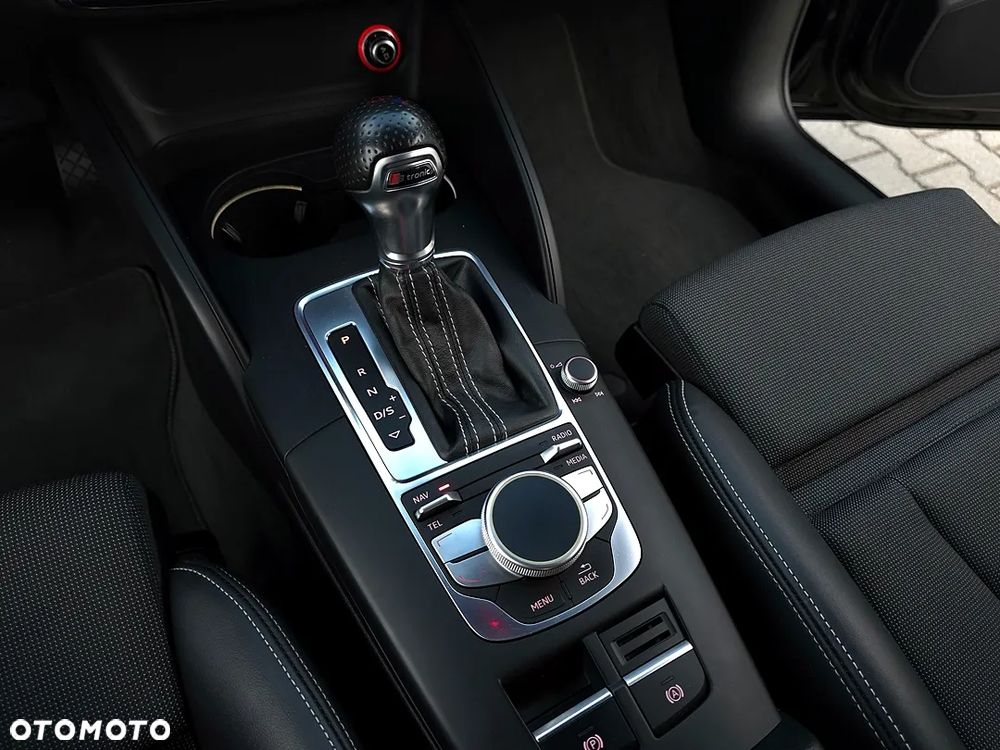 Audi A3 Sportback 2.0 TDI (clean diesel) quattro S tronic S line Sportpaket - 31