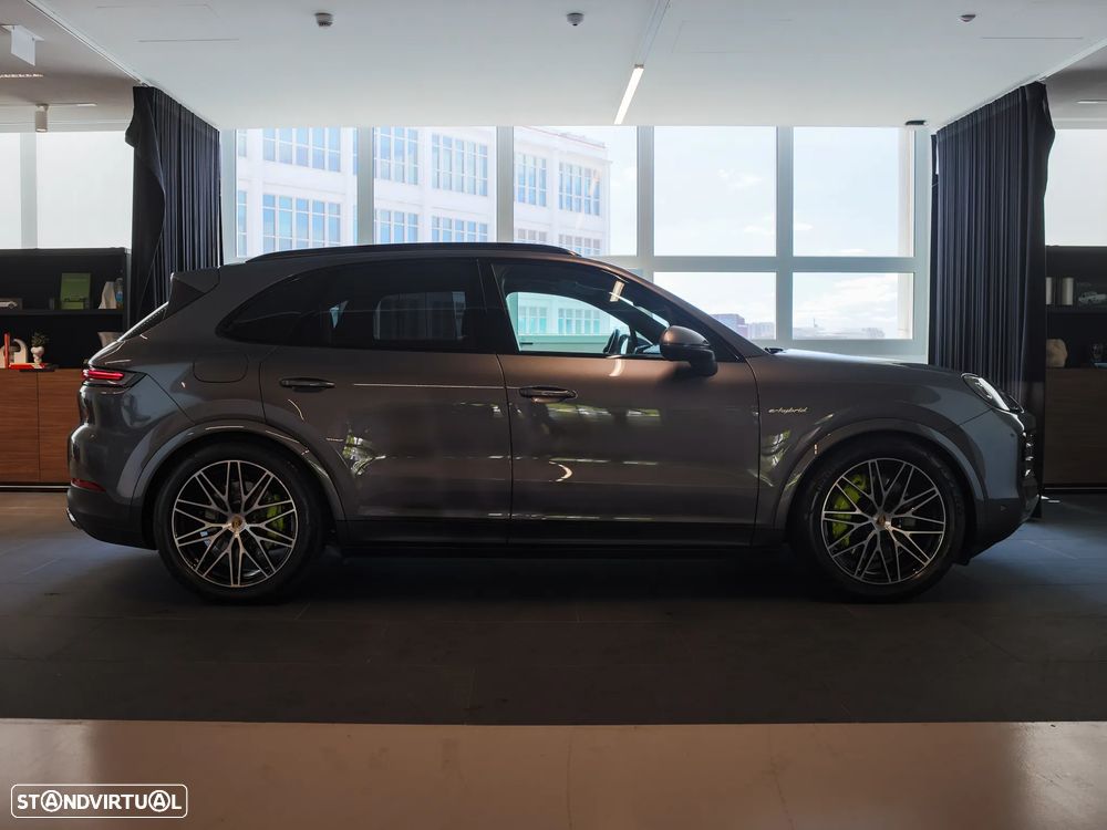 Porsche Cayenne E-Hybrid - 8