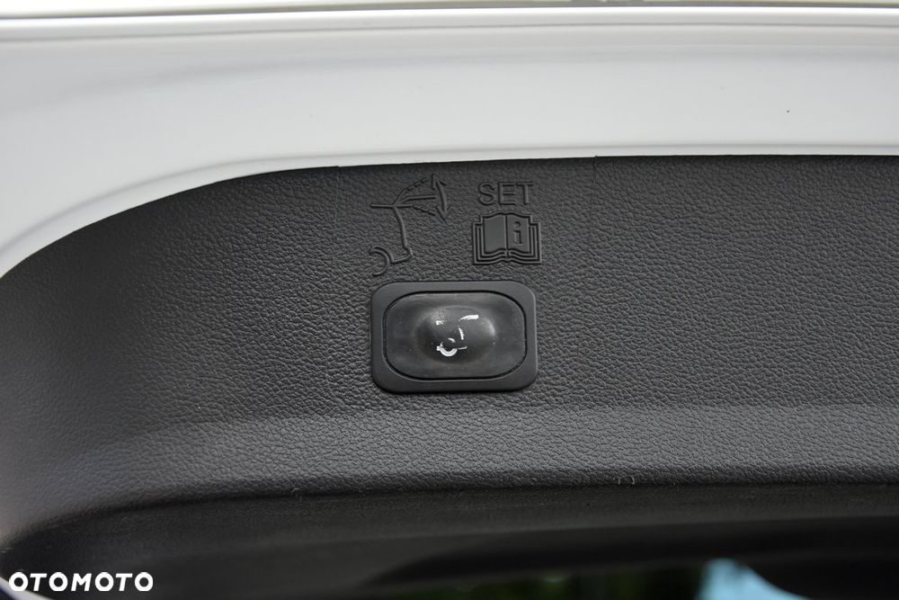 Ford Kuga 2.0 TDCi 4x4 Individual - 24