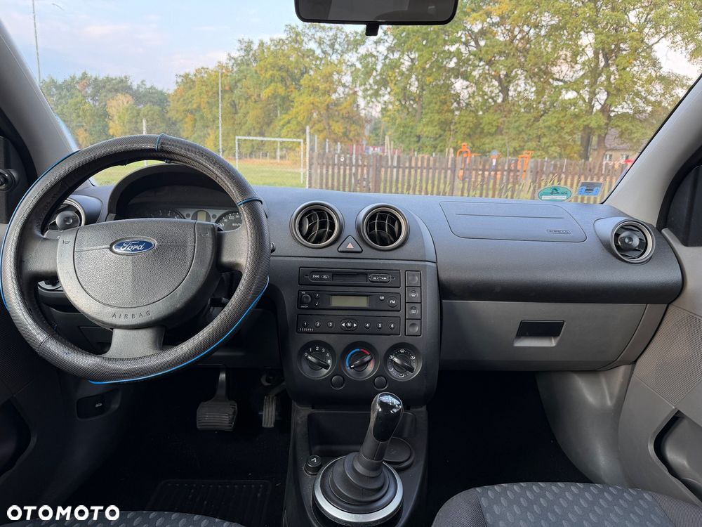 Ford Fiesta - 10