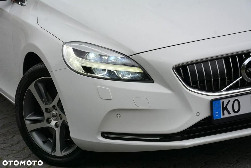 Volvo V40 T3 Geartronic Summum - 5