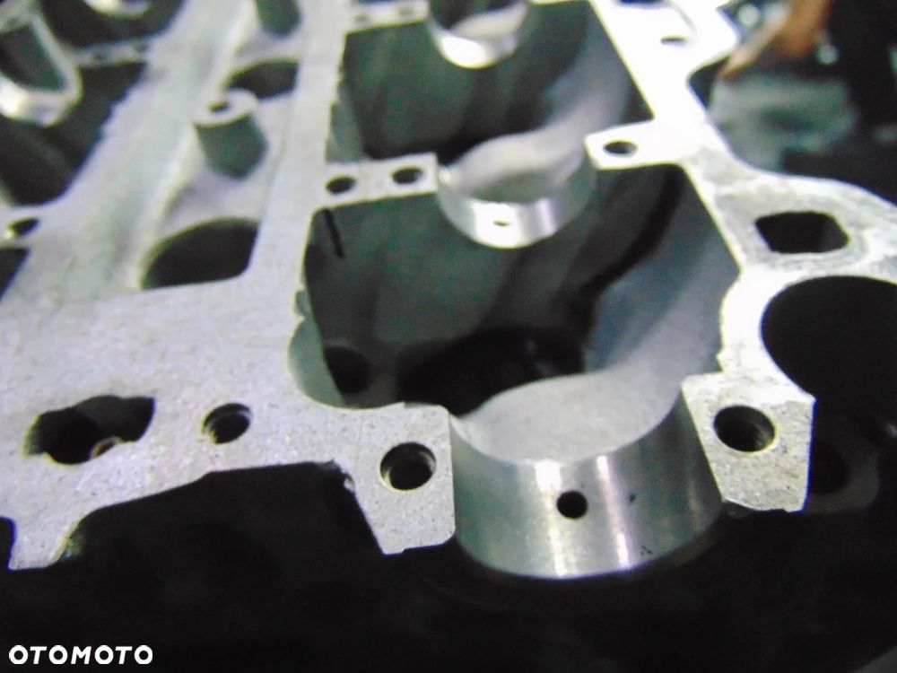 Głowica po regeneracji Opel Z10XEP bez wałków - 8