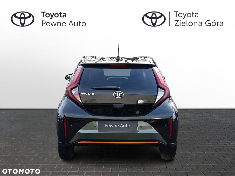 Toyota Aygo X 1.0 VVT-i Limited CVT - 4