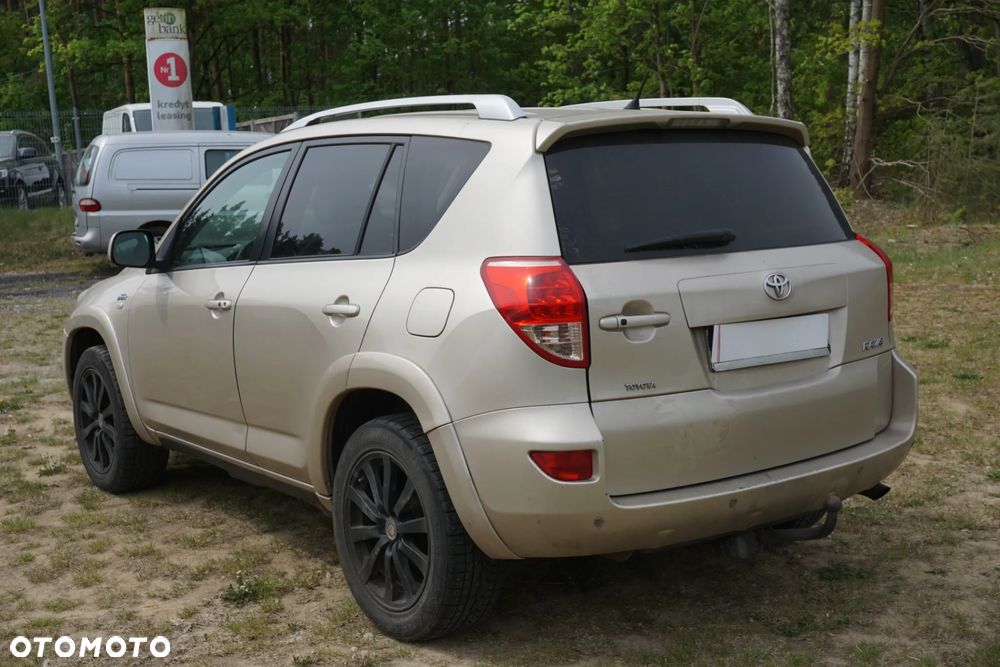 Toyota RAV4 2.2 D-4D Sol 180 - 6