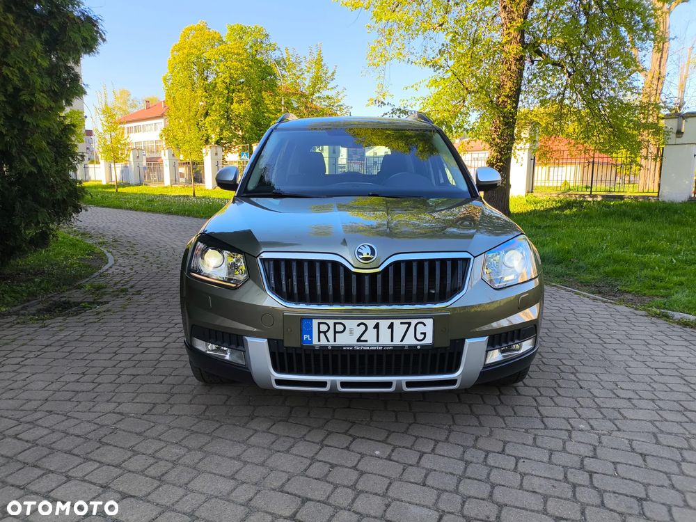 Skoda Yeti Tour Out 2.0 TDI SCR 4x4 DSG - 11