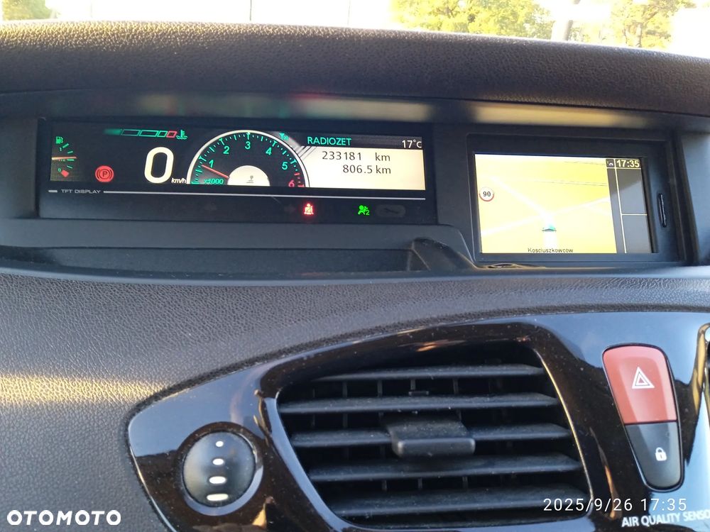 Renault Scenic 1.6 dCi Energy Privilege S&S - 11