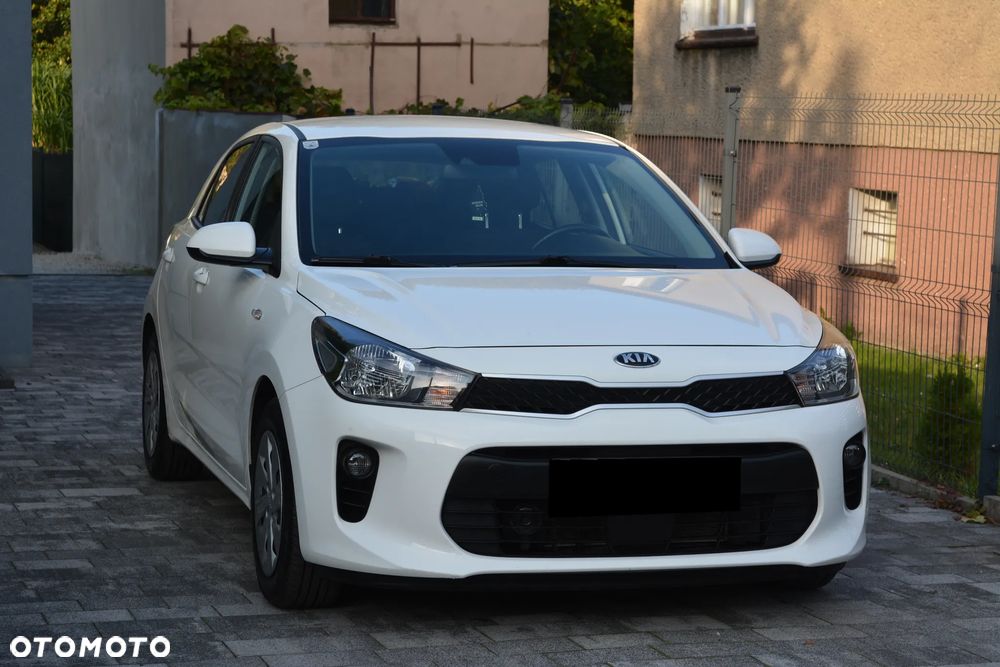 Kia Rio 1.2 L - 28