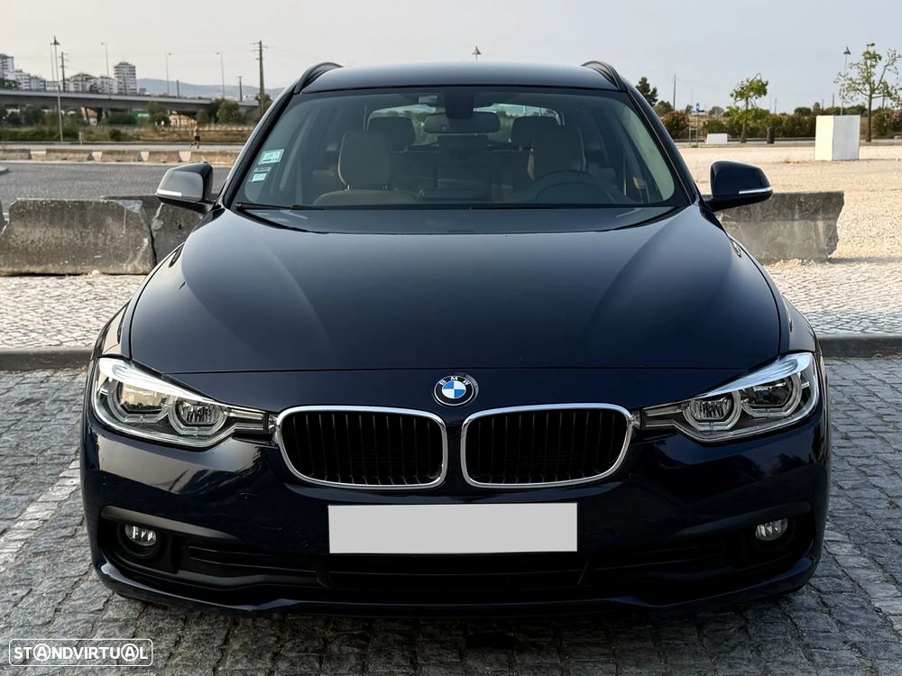 BMW 318 d Auto - 8