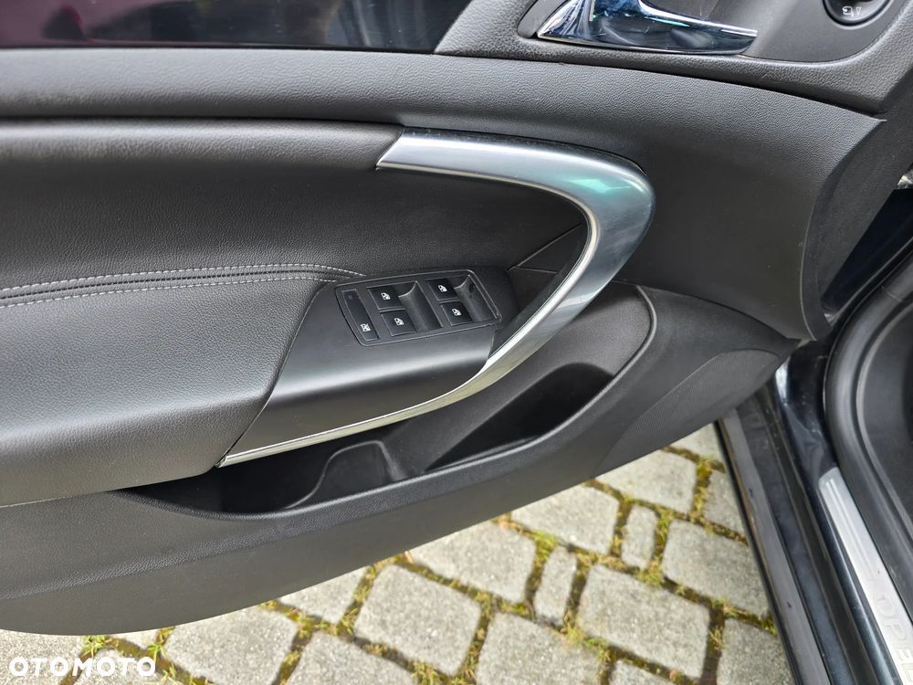 Opel Insignia 2.0 CDTI Cosmo 4x4 - 19