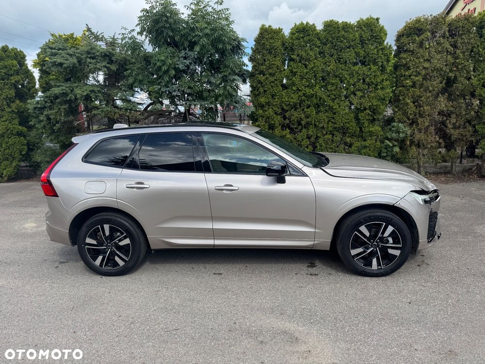 Volvo XC 60 B5 B AWD Plus Black Edition - 35