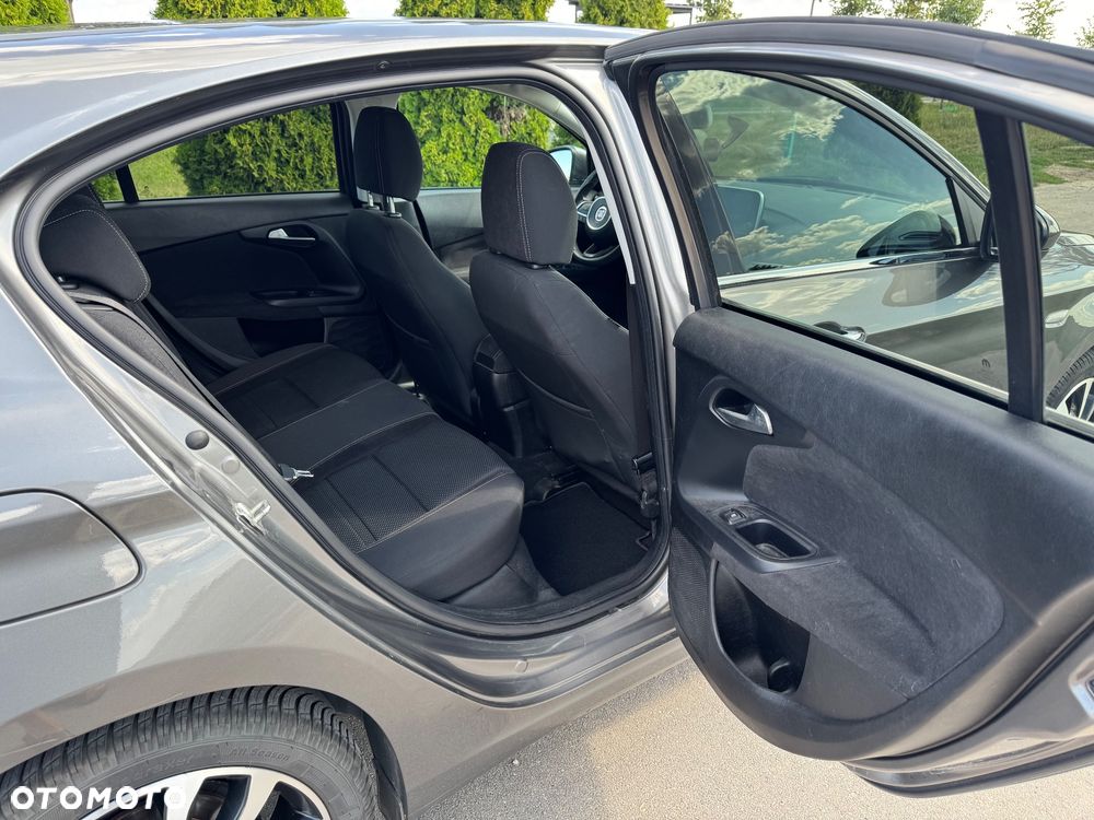 Fiat Tipo 1.6 MultiJet 16v Lounge - 21