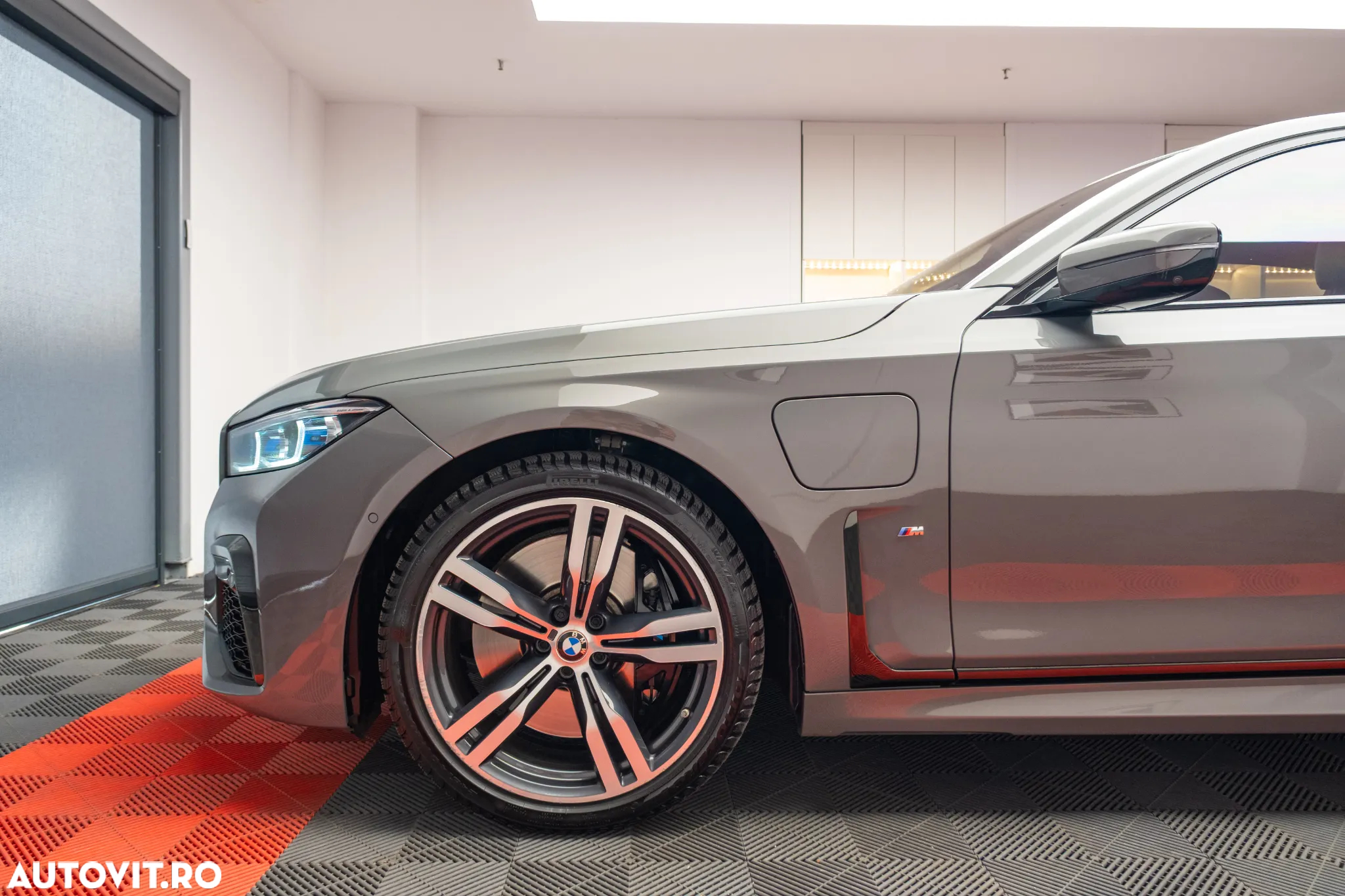 BMW Seria 7 745e - 10