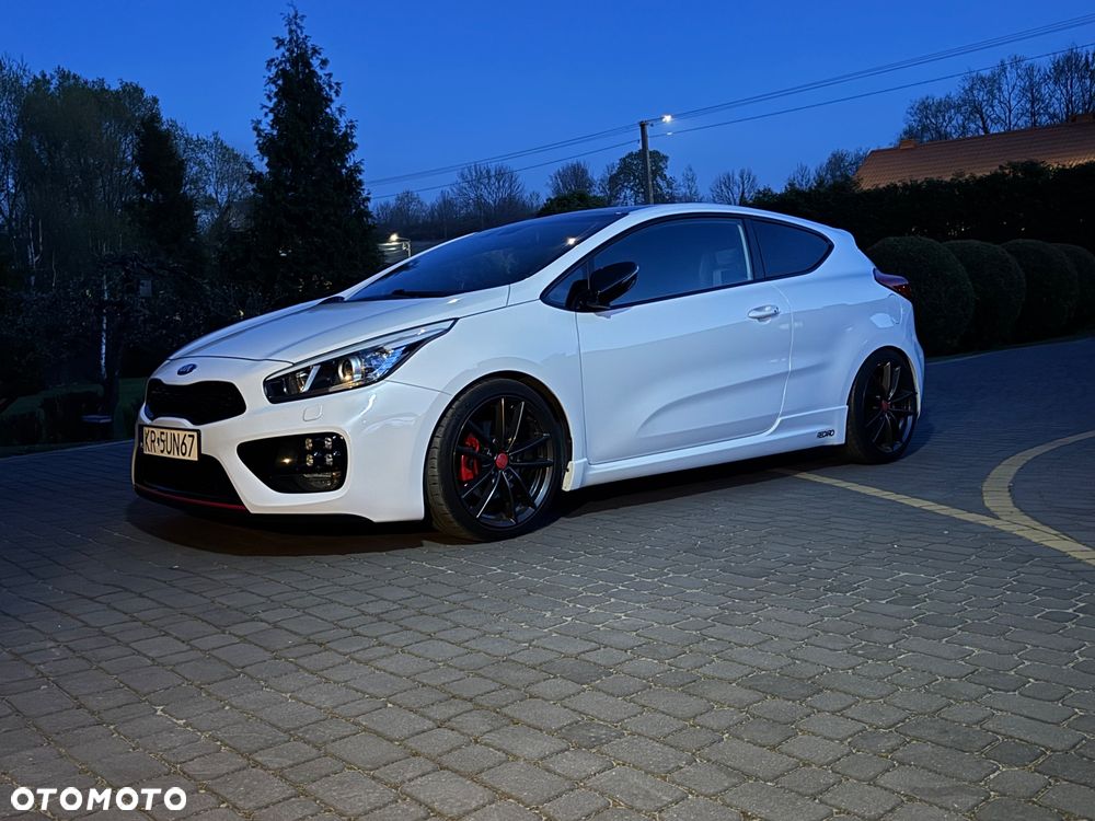Kia ProCeed 1.6 T-GDI GT XL - 2