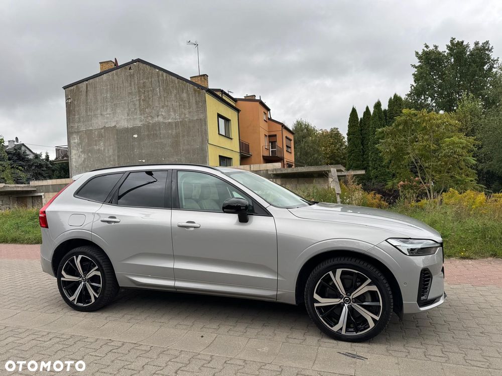 Volvo XC 60 T6 AWD Plug-In Hybrid R-Design - 8