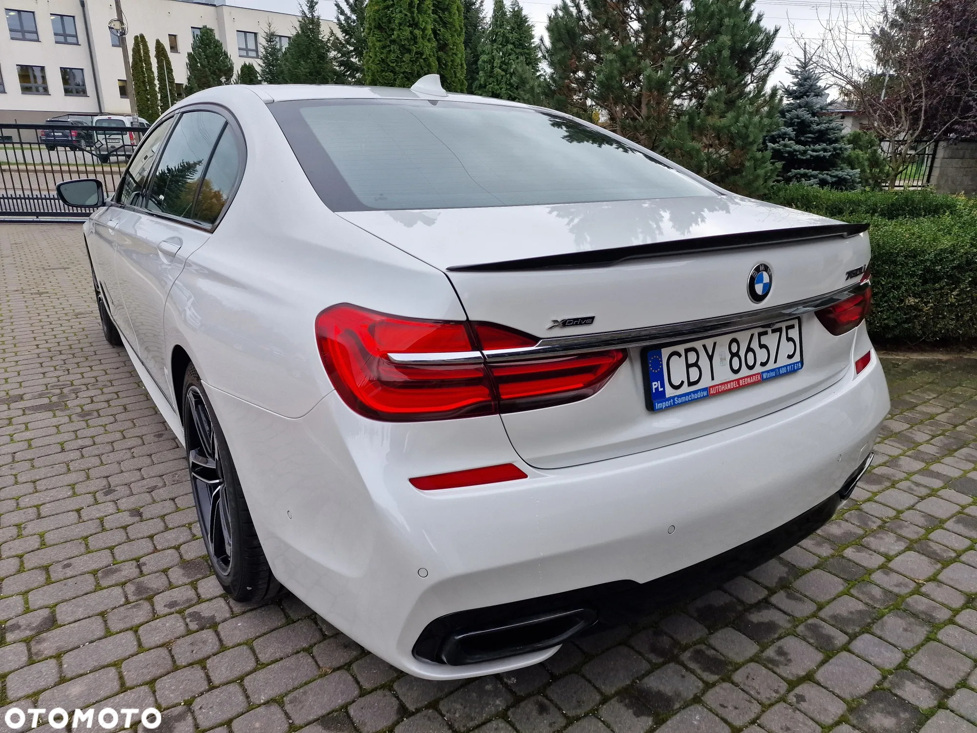 BMW Seria 7 750Li xDrive - 6