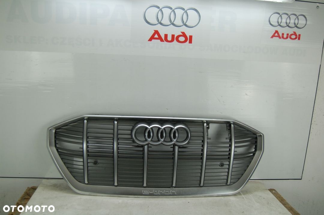 GRILL ATRAPA AUDI E-TRON 4K 4KE 2018-2020 OE - 1
