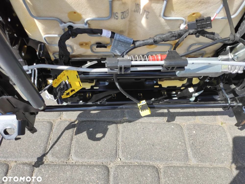 BMW E60 E61 LCI Lifting Fotel pasażera prawy Welur - 9