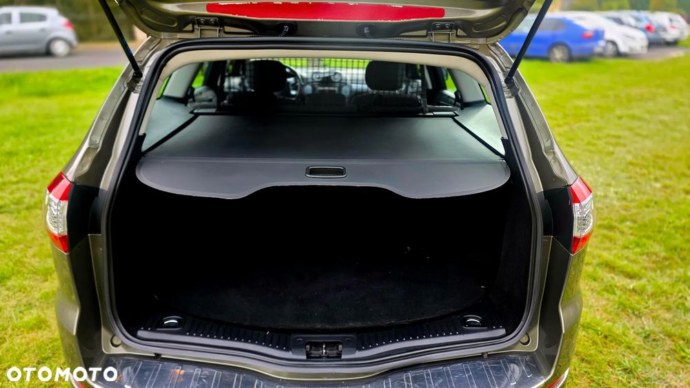 Ford Mondeo - 8