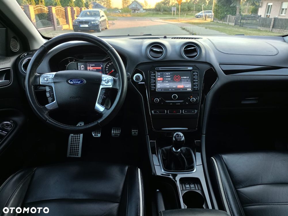 Ford Mondeo - 10