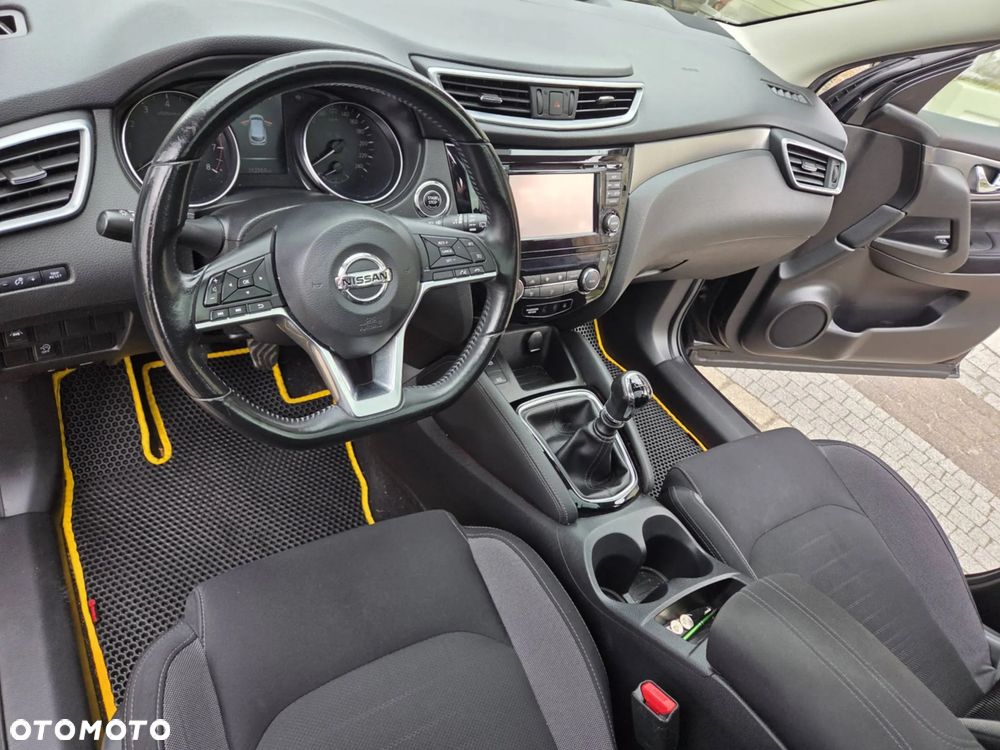 Nissan Qashqai 1.6 DIG-T N-Connecta - 12