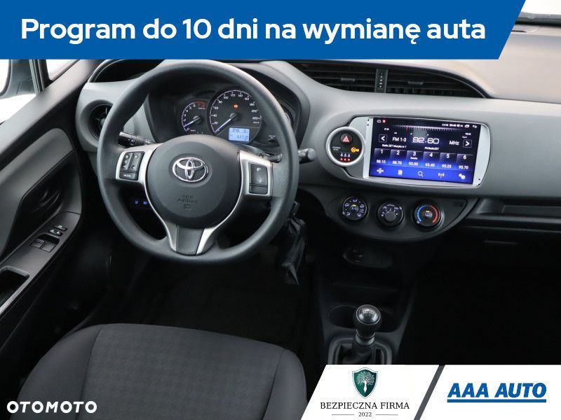 Toyota Yaris - 8
