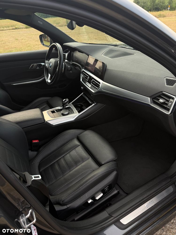 BMW Seria 3 320d Luxury Line sport - 7