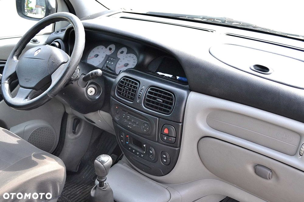 Renault Scenic RX4 - 8
