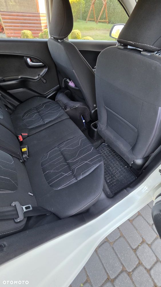 Kia Picanto 1.0 L - 9
