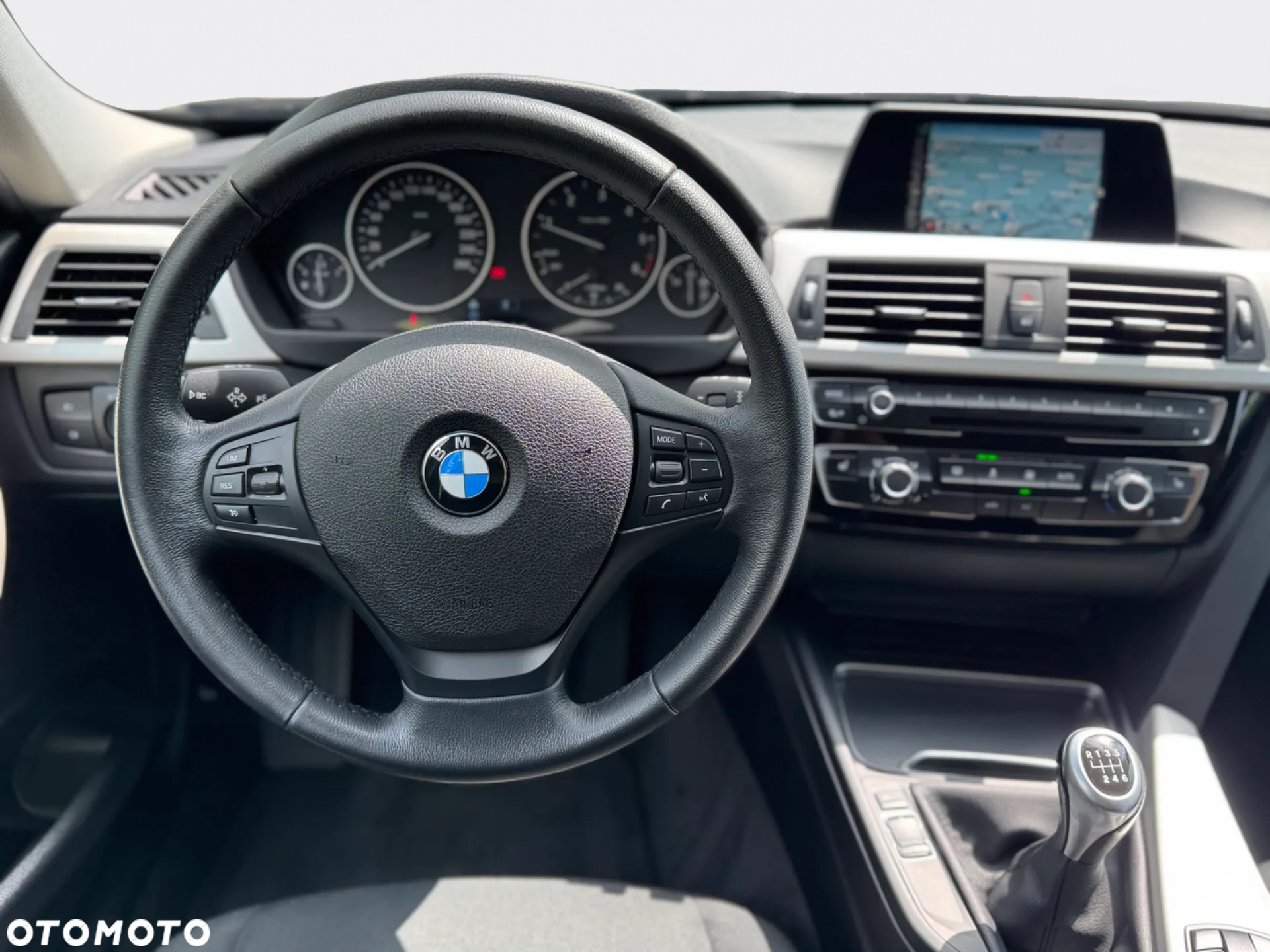BMW Seria 3 320d - 10