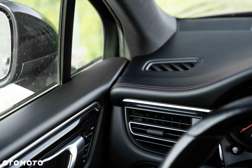 Porsche Macan Standard - 33