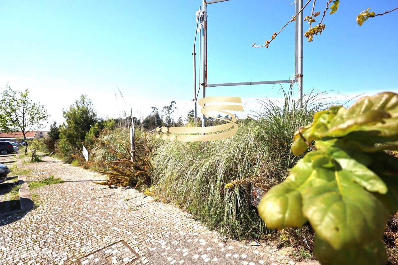 Terreno Urbano para Moradia Geminada em Silvalde - Grande imagem: 4/4