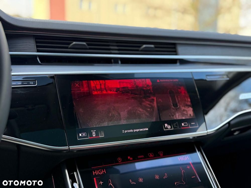 Audi A8 - 35