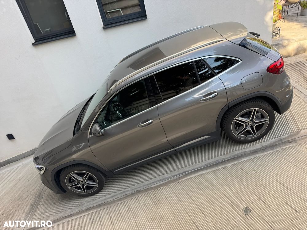 Mercedes-Benz GLA - 16